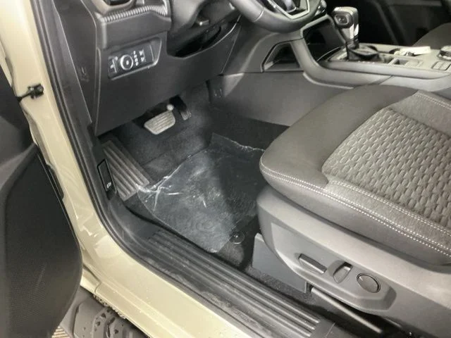 New 2025 Desert Sand Ford XLT image 16