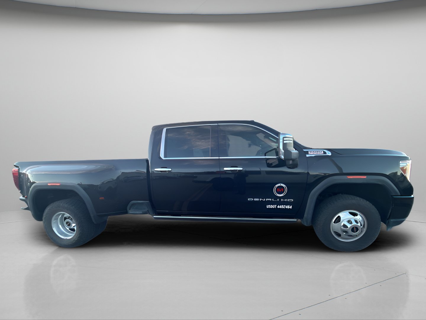Certified Used 2023 Onyx Black GMC Denali image 3
