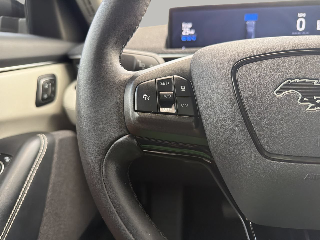 Used 2024 Glacier Gray Metallic TriCoat Ford Premium image 27