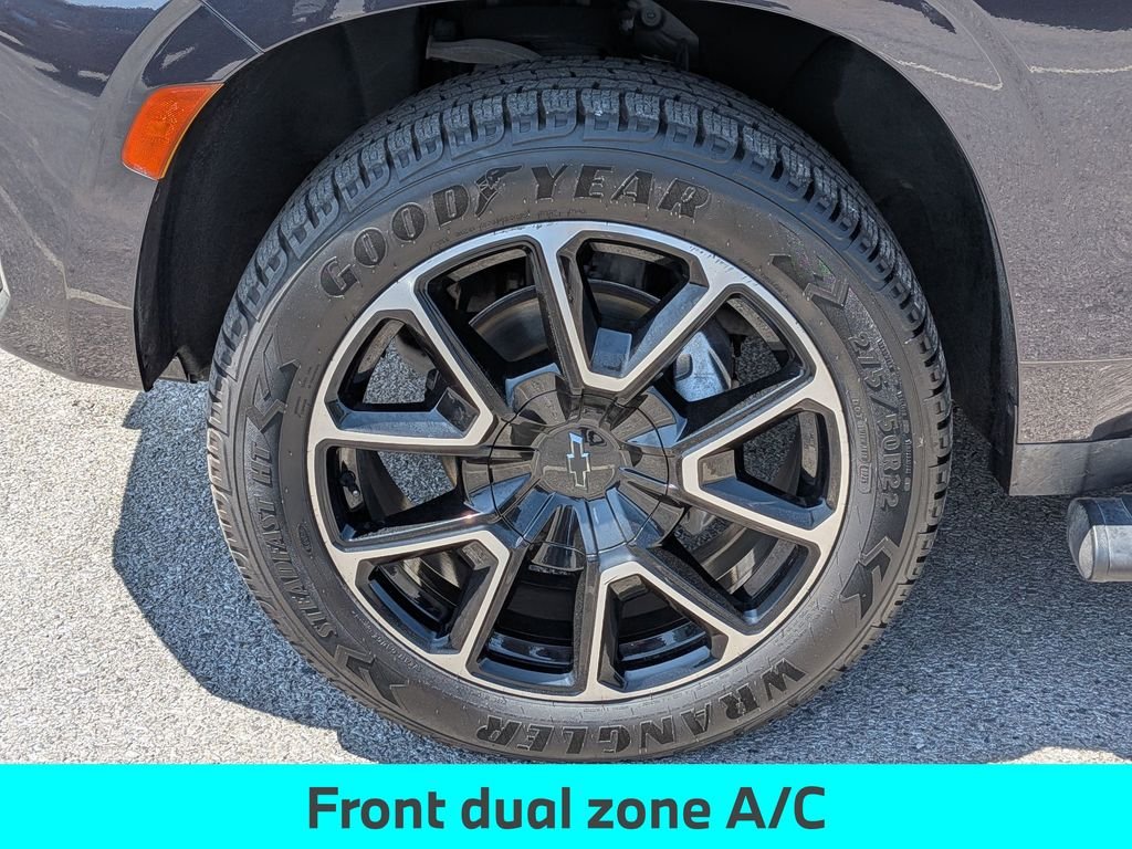 Used 2022 Gray Chevrolet Z71 image 12