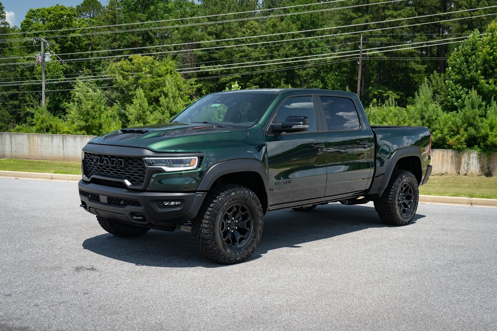 New 2026 Serrano-Green Metallic Exterior Paint RAM RHO image 10