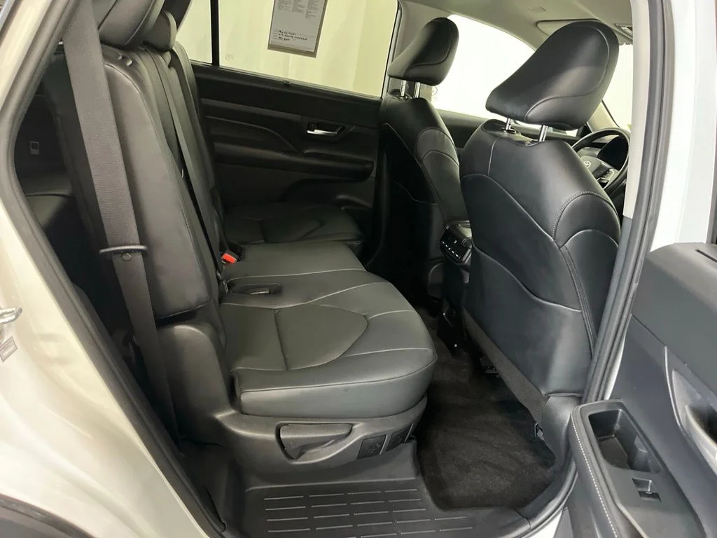 Used 2024 White Toyota XLE image 19