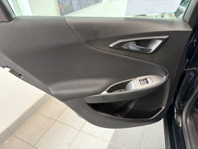 Used 2023  Chevrolet LT image 13