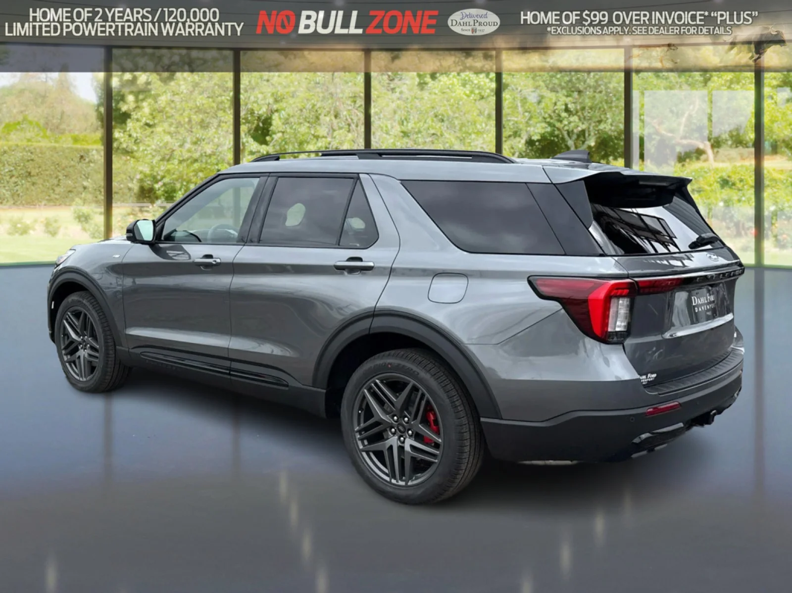 New 2026 Carbonized Gray Metallic Ford ST-Line image 3