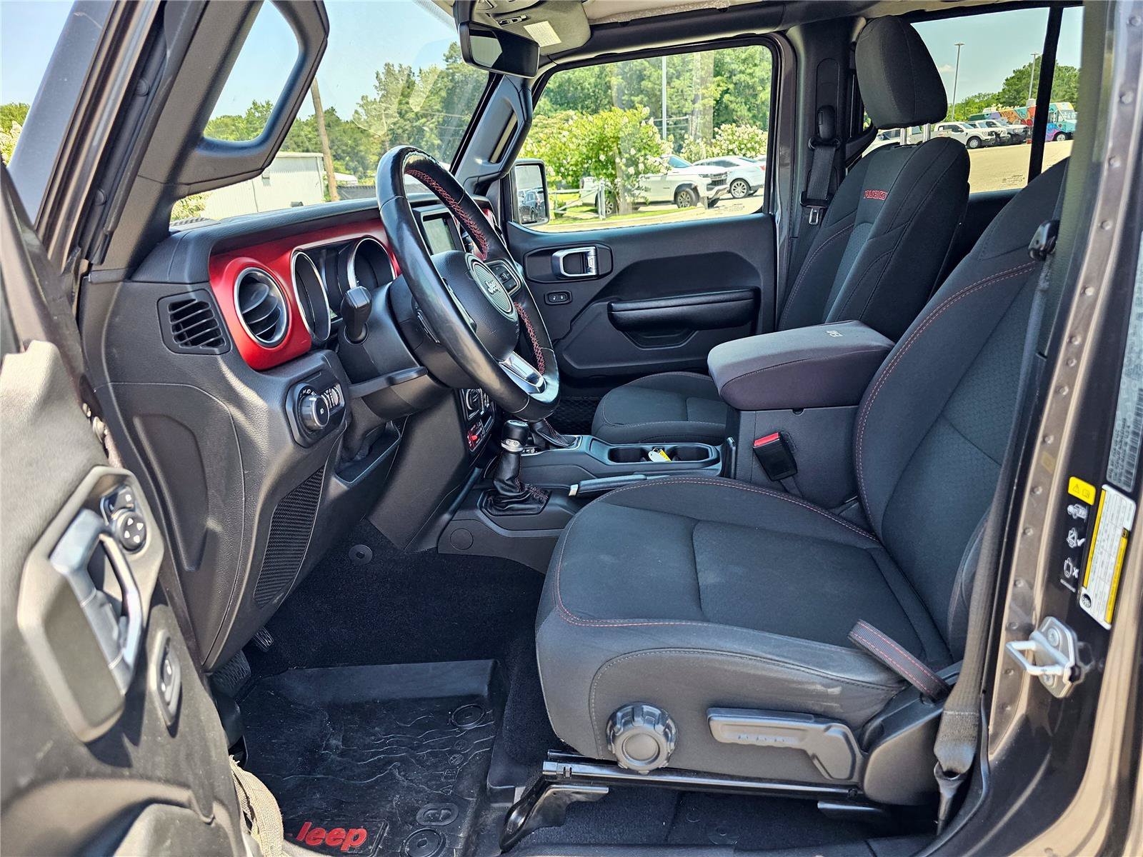Used 2021 Granite Crystal Metallic Clearcoat Jeep Unlimited Rubicon image 17