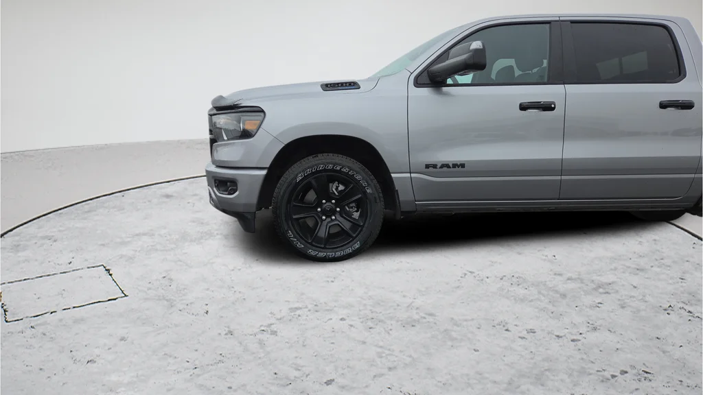 Used 2024 Silver Ram Big Horn/Lone Star image 25