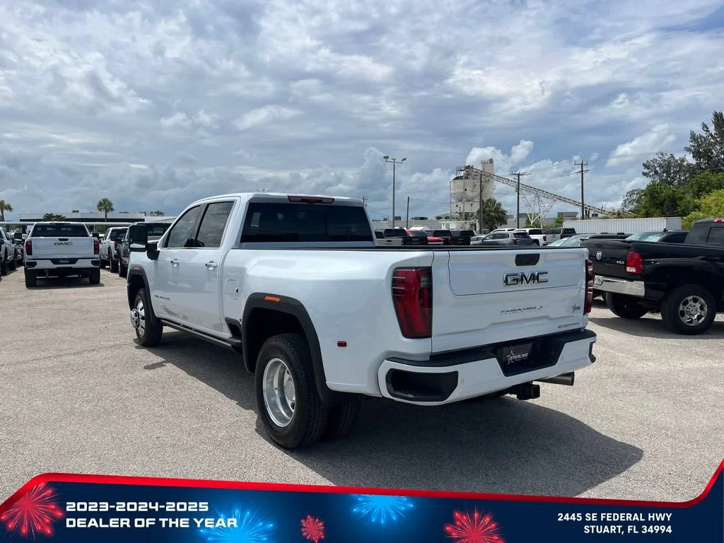 New 2026 Glacier White Tricoat GMC Denali Ultimate DRW image 5