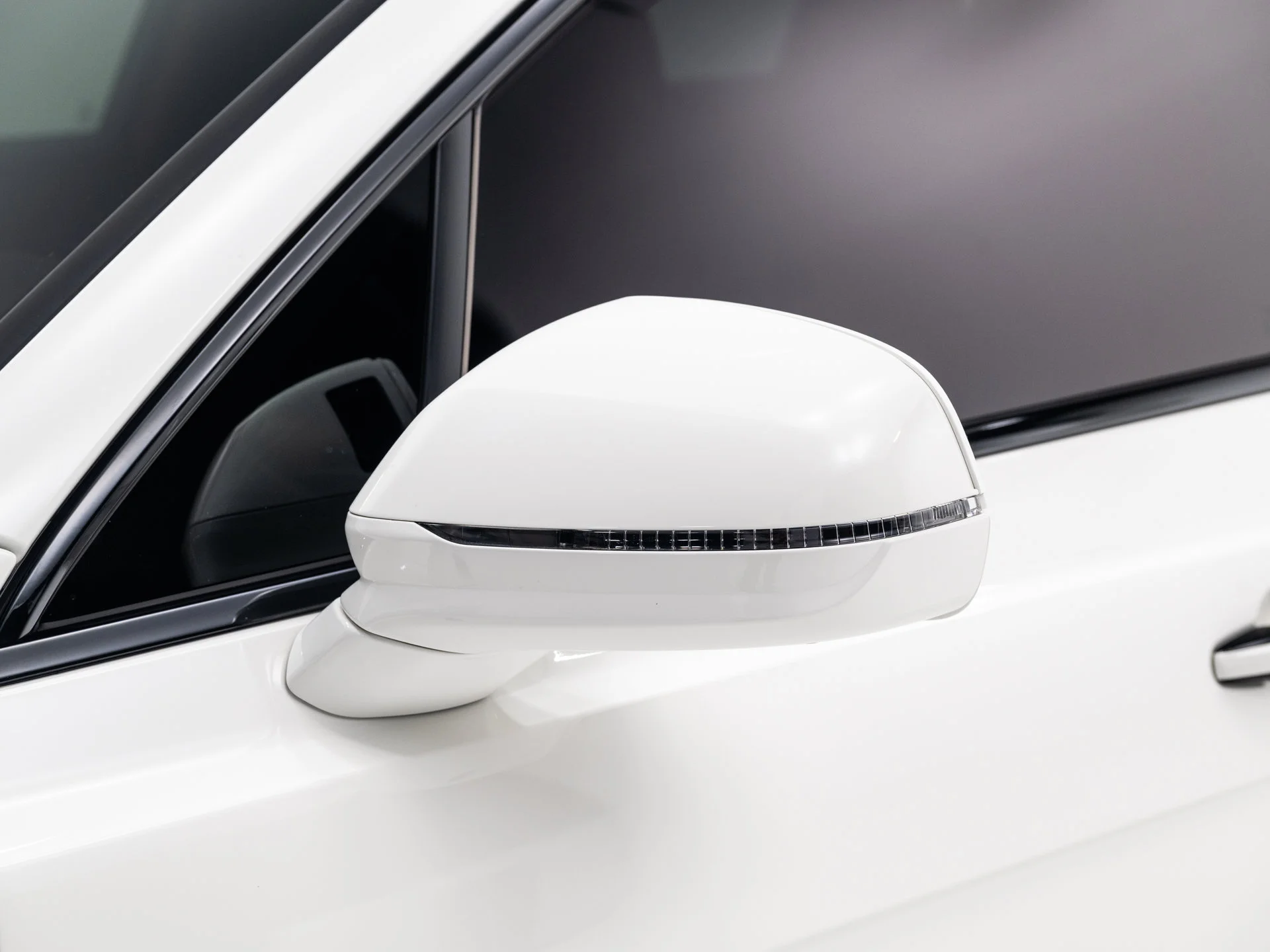 Used 2021 Glacier White Bentley Speed image 22
