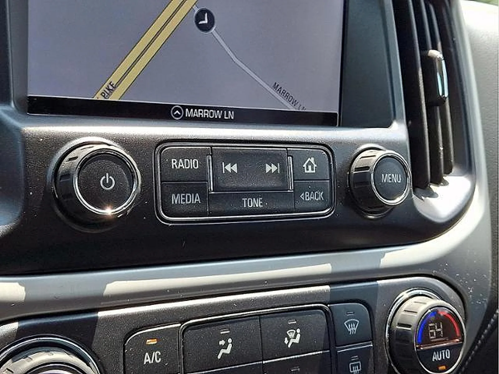 Used 2016 Cyber Gray Metallic GMC 2WD SLE image 14