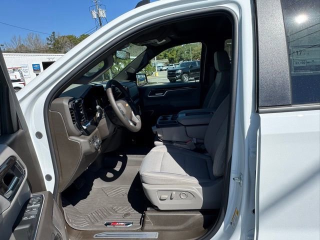 2025 Chevrolet Silverado 1500 LT - Photo 11