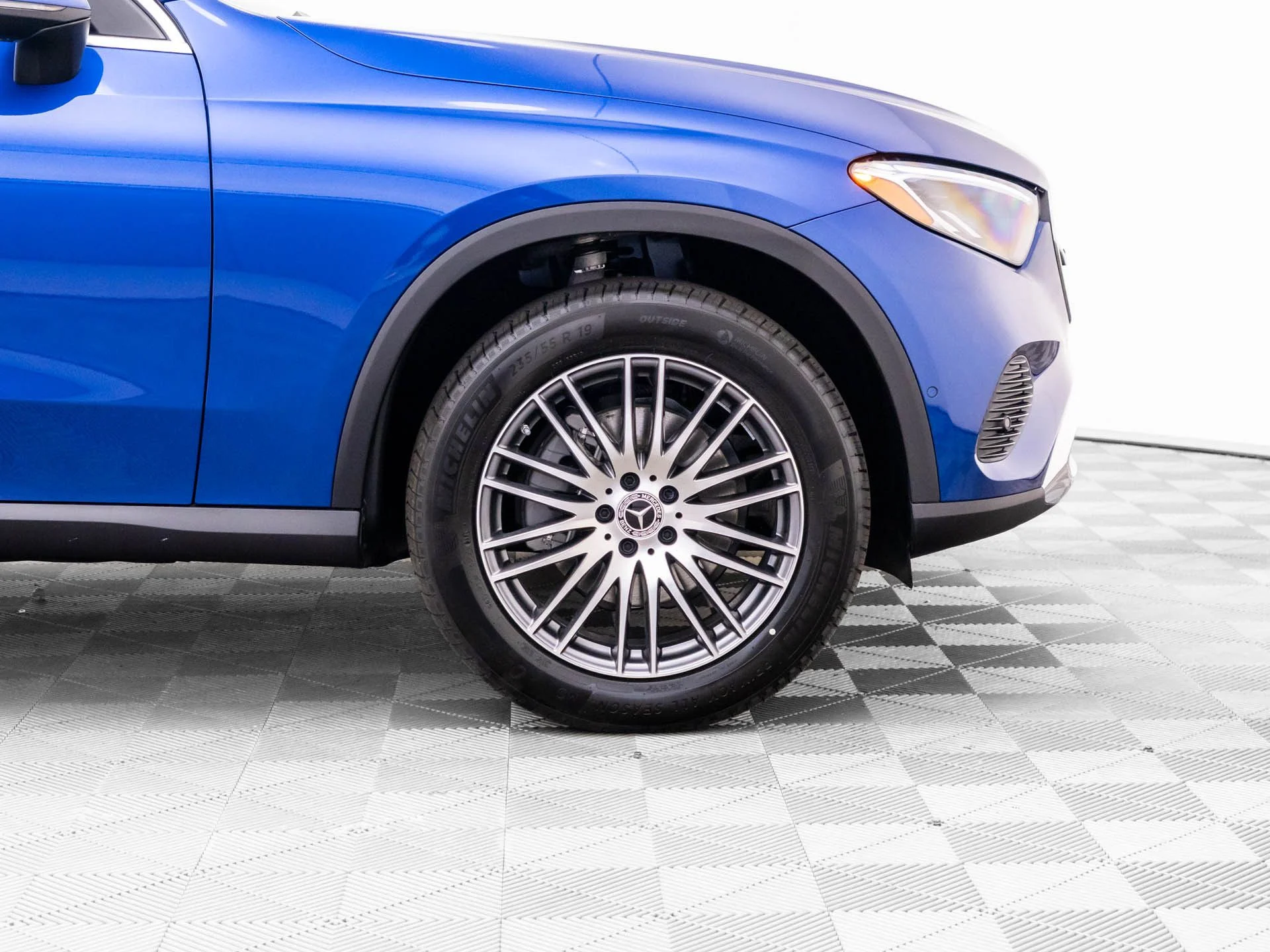 New 2026 Blue Mercedes-Benz GLC 300 image 36