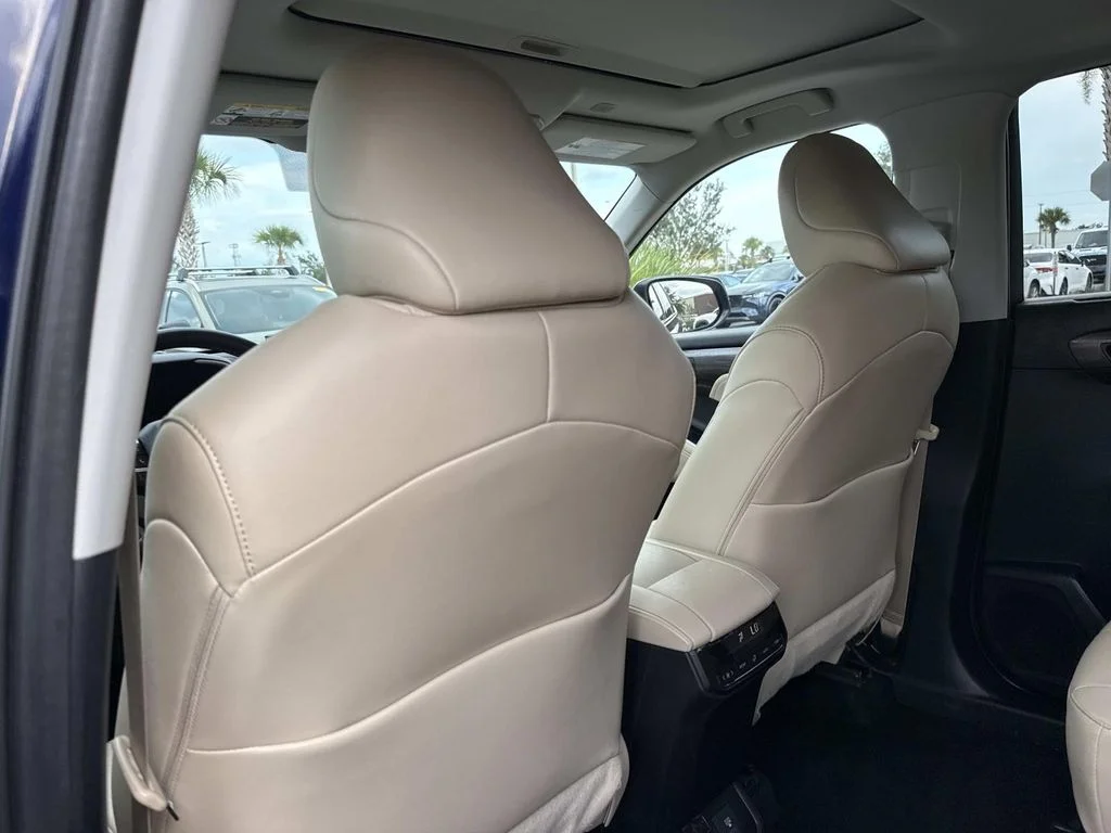 Used 2024  Toyota Limited image 13