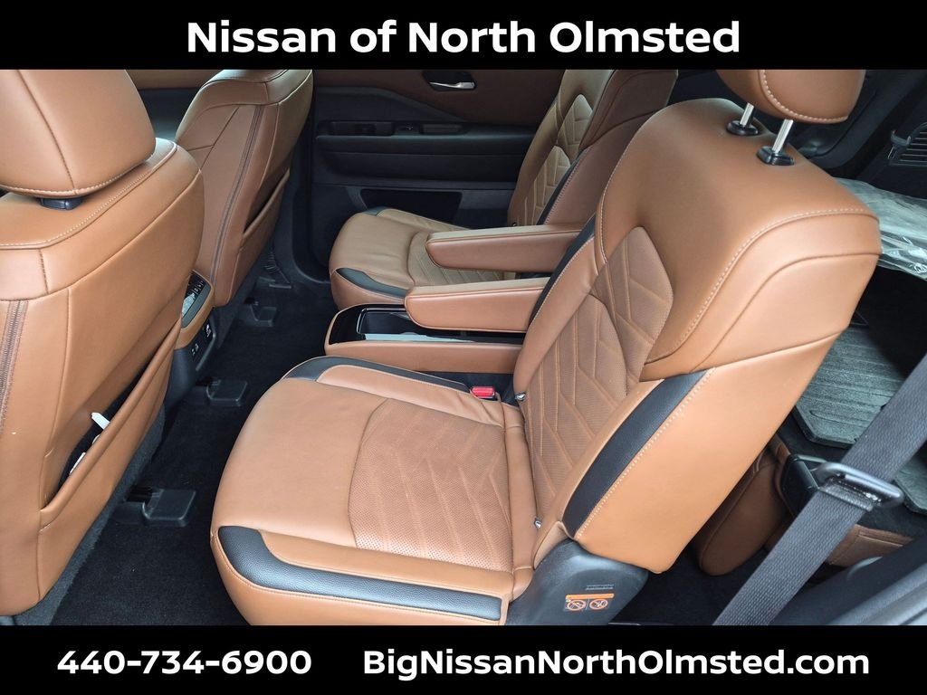 Certified Used 2024 Gun Metallic Nissan Platinum image 27
