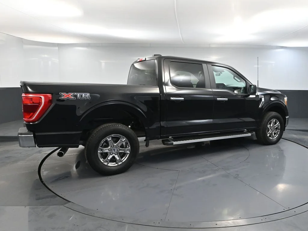 Certified Used 2023 Gray Ford XLT image 5