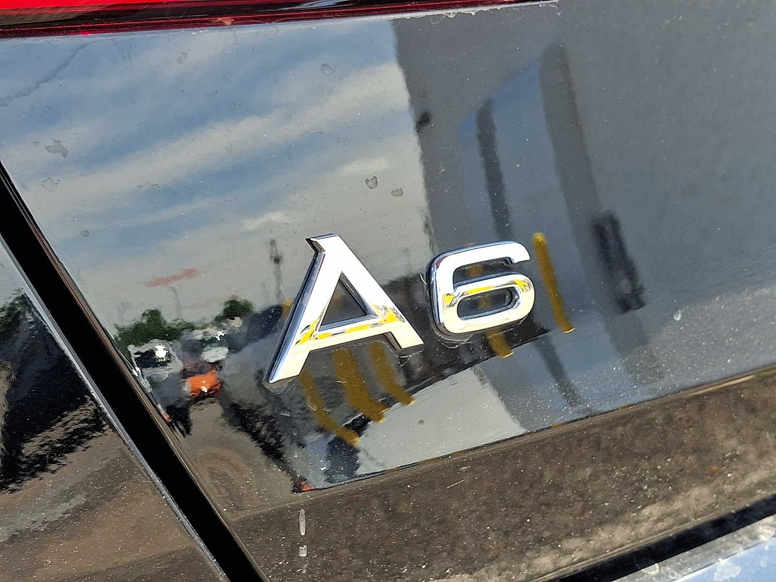 Used 2024  Audi Premium Plus image 7