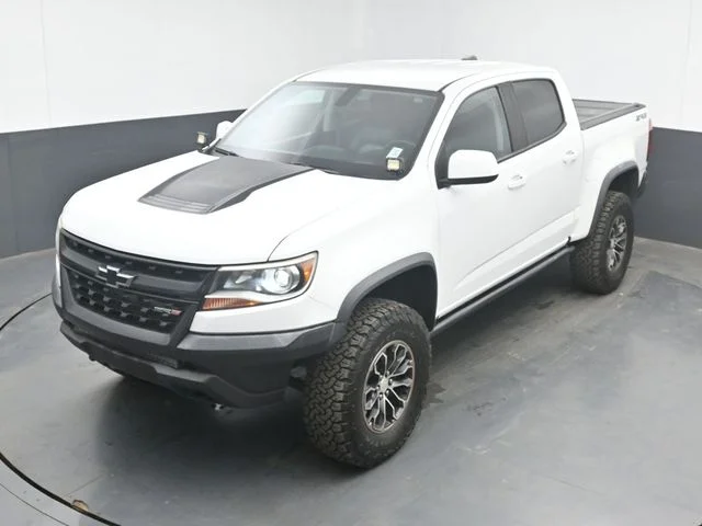 Used 2018 White Chevrolet ZR2 image 33