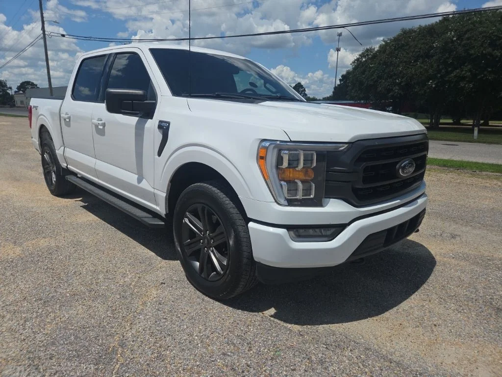 Certified Used 2023 White Ford XLT image 1