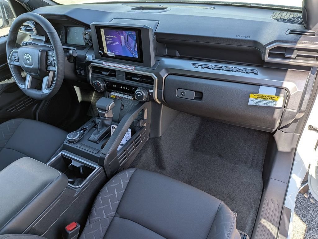 New 2026 Ice Cap Toyota SR5 image 31