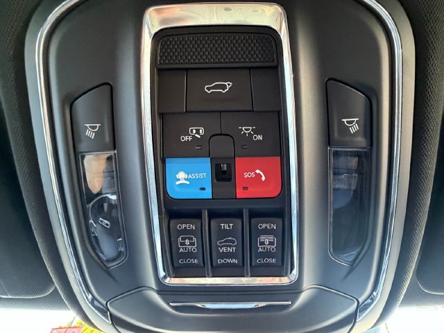Used 2024 White Jeep 4xe image 31