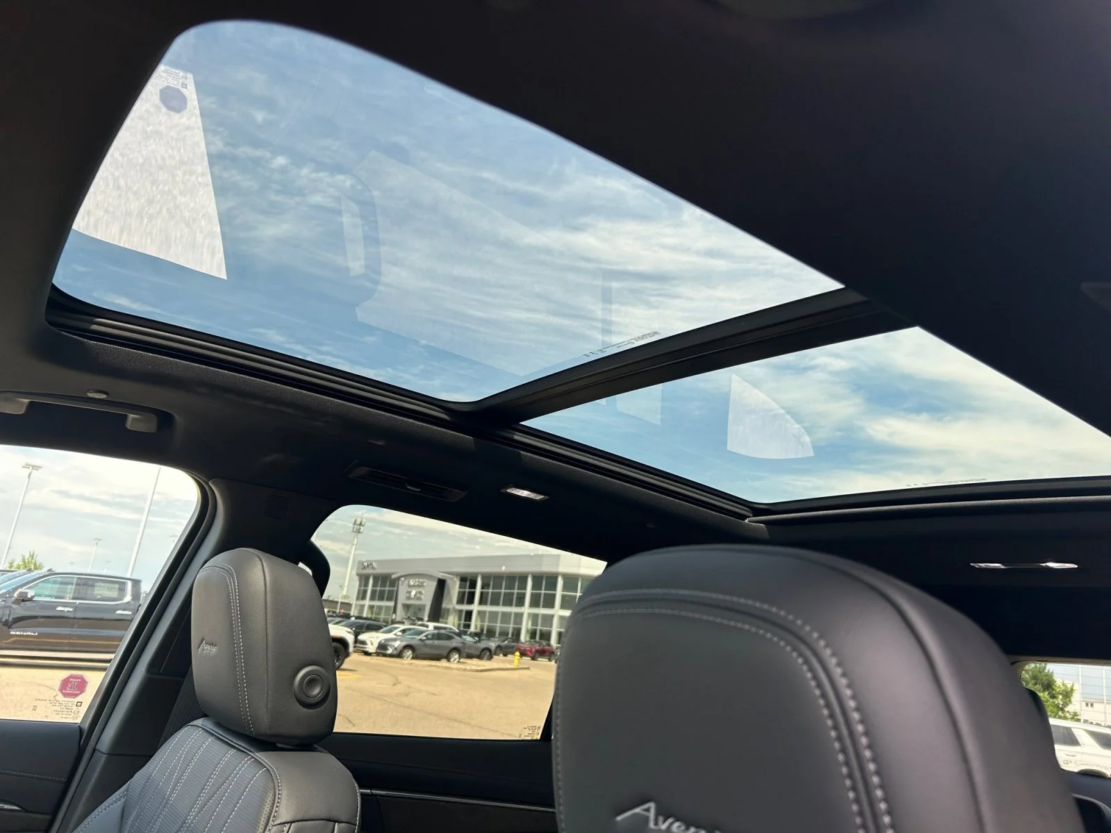 New 2026 Iridescent White Tricoat Buick Avenir AWD image 18