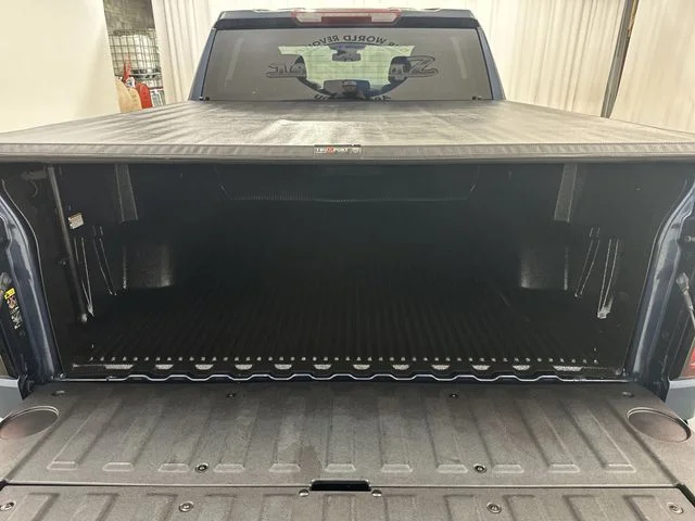 Used 2022 Blue GMC SLT image 22