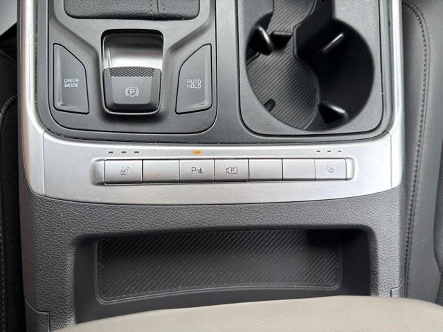 Used 2026 Black Kia LXS image 42