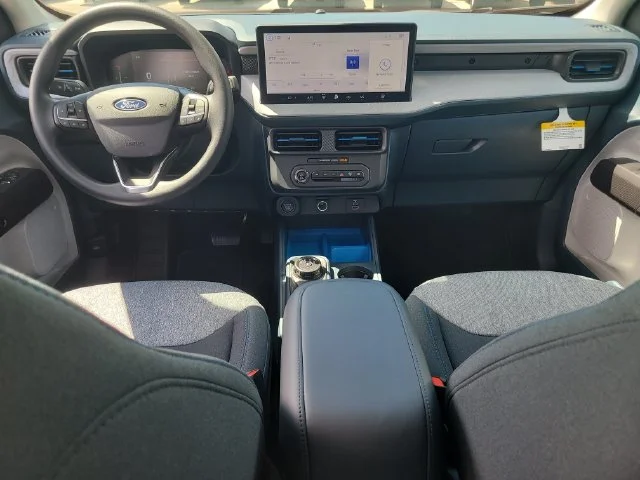 New 2026 Oxford White Ford XLT image 14