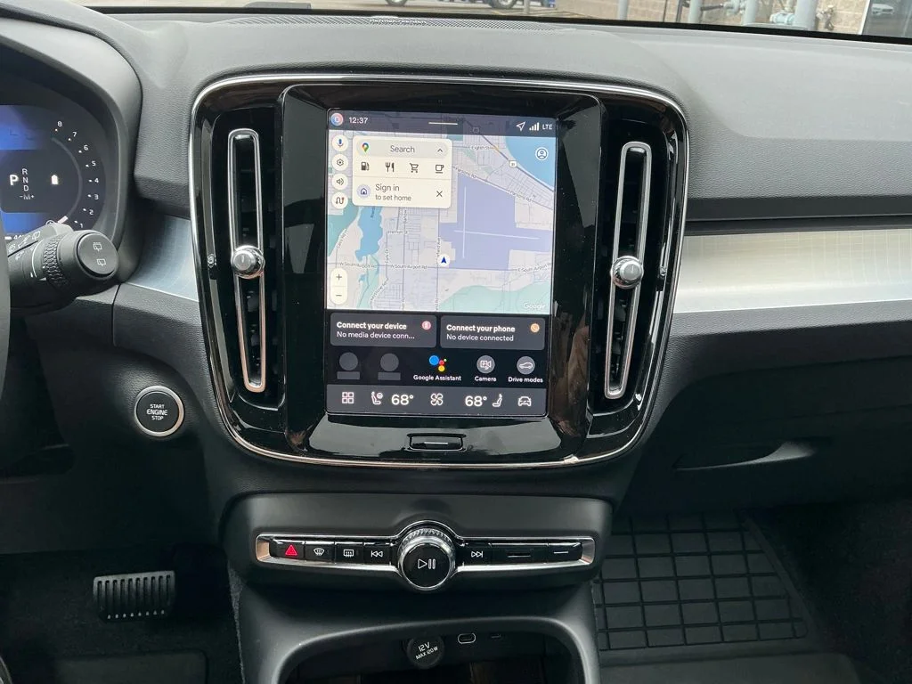 New 2026 Crystal White Volvo Ultra image 13