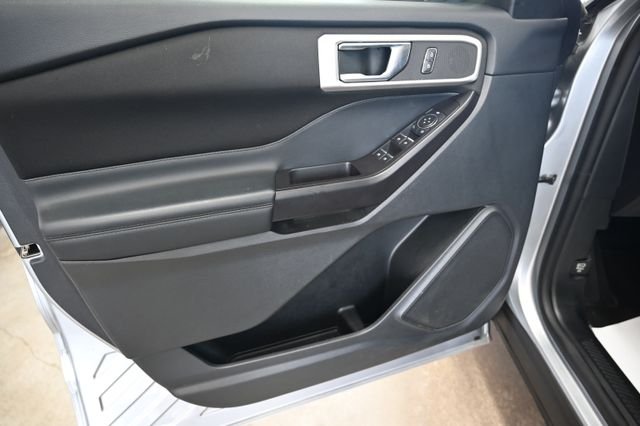 Used 2020 Silver Ford XLT image 28
