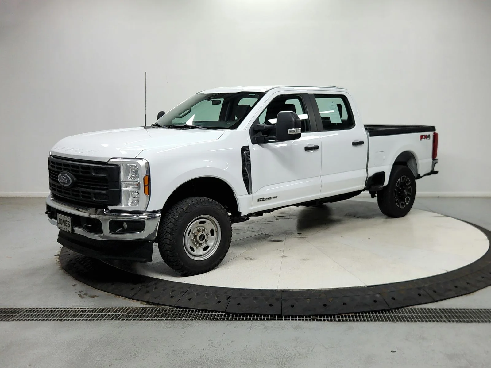 Used 2024 Oxford White Ford XL image 4