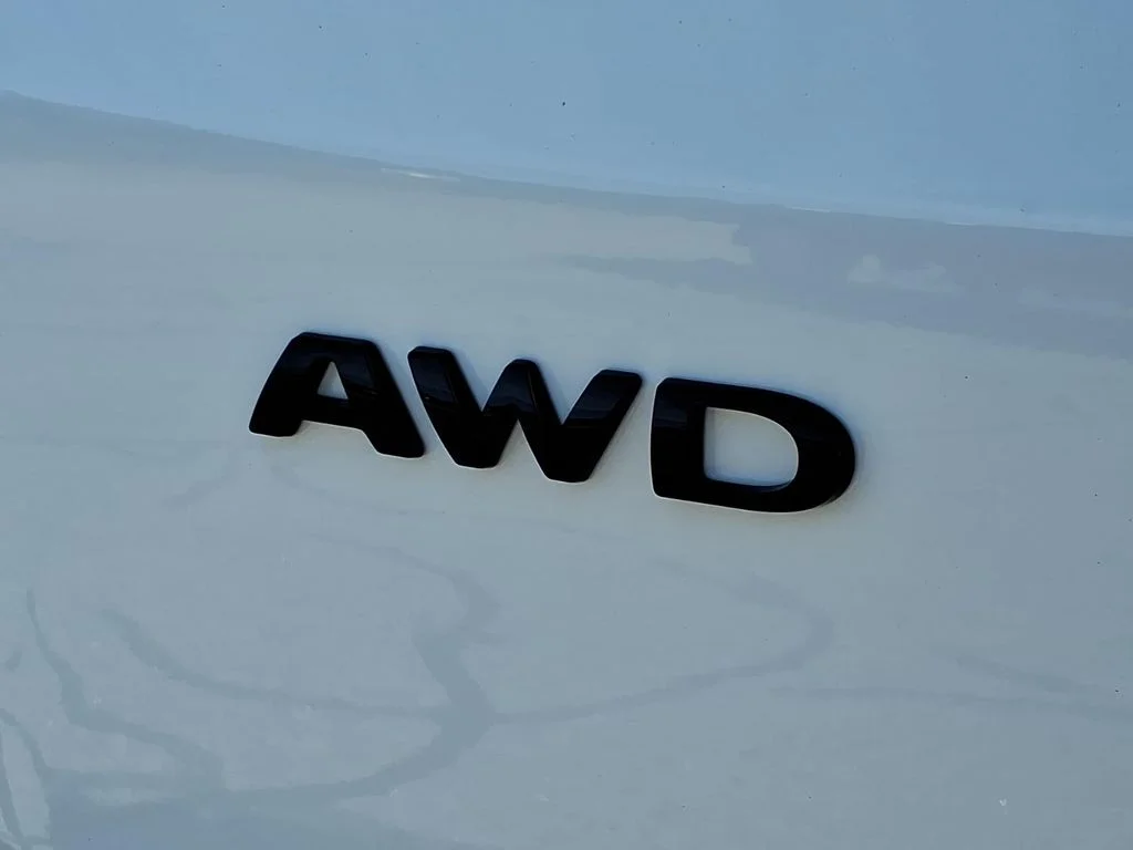 New 2027 Oxford White Ford Base image 7