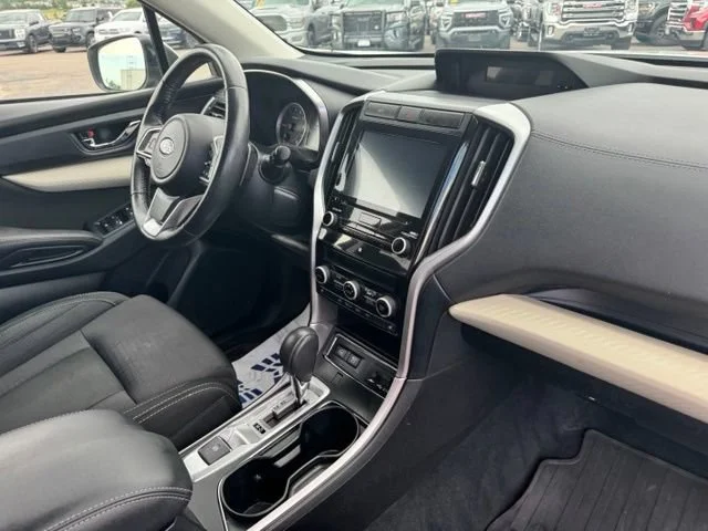 Used 2020 White Subaru Premium image 29