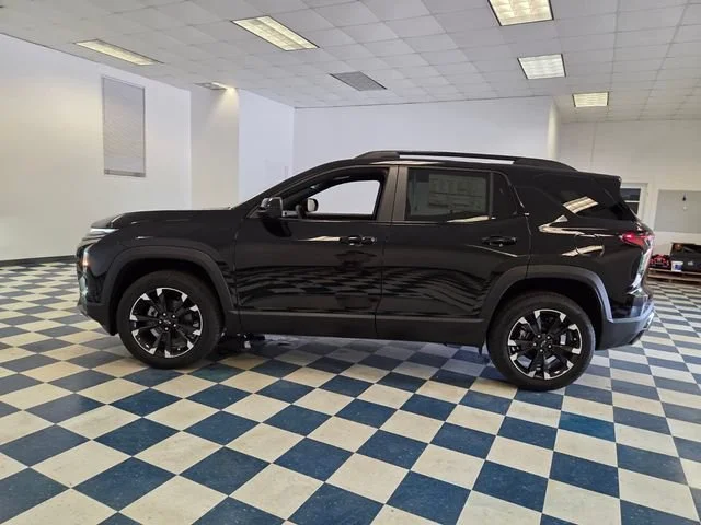 Used 2027 Mosaic Black Metallic Chevrolet RS image 4
