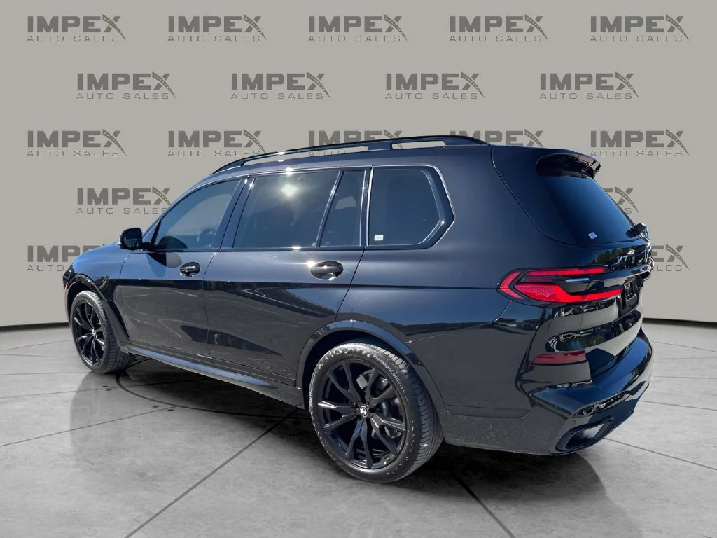 Used 2023 Black BMW xDrive40i image 3