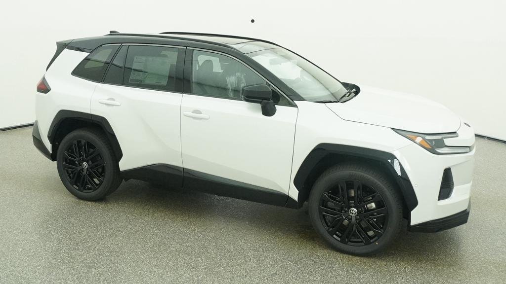New 2026 Wind Chill Pearl with Midnight Black Metallic roof Toyota XSE image 9