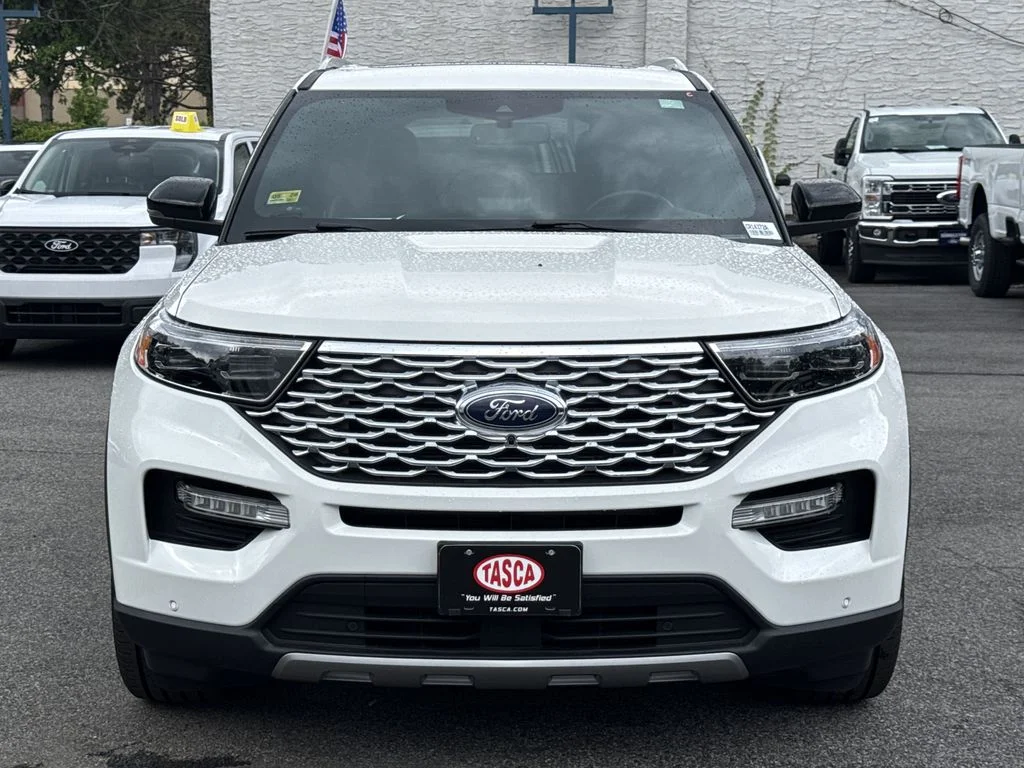 Used 2023 Star White Ford Platinum image 2
