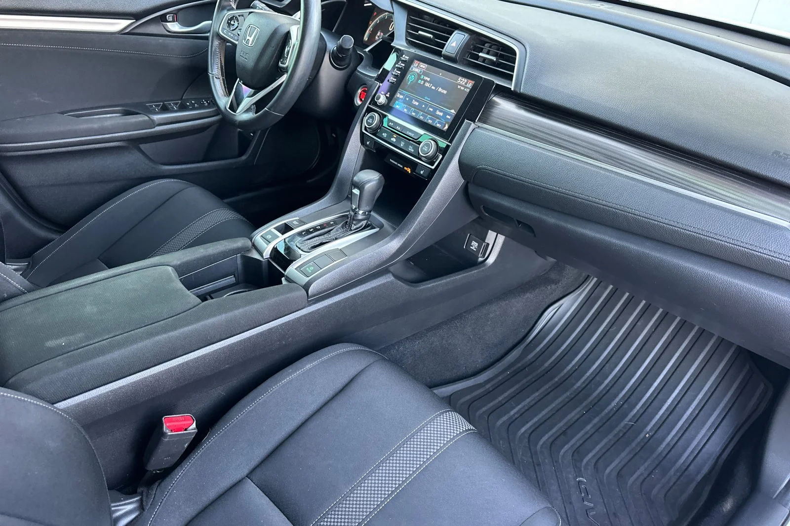 Used 2019 White Honda EX image 15
