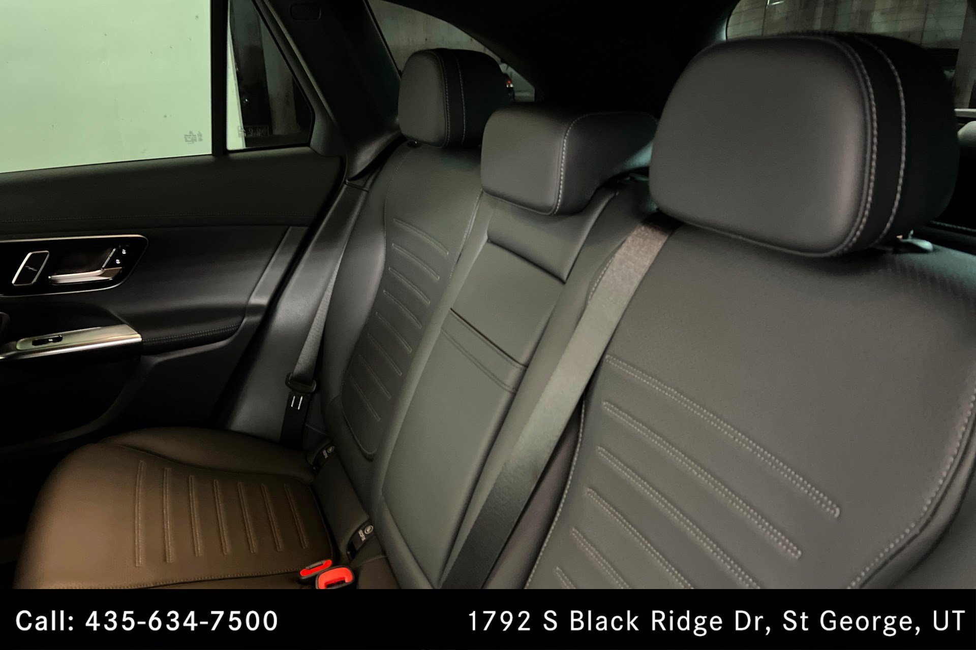 Certified Used 2026 Black Mercedes-Benz GLC 300 image 21