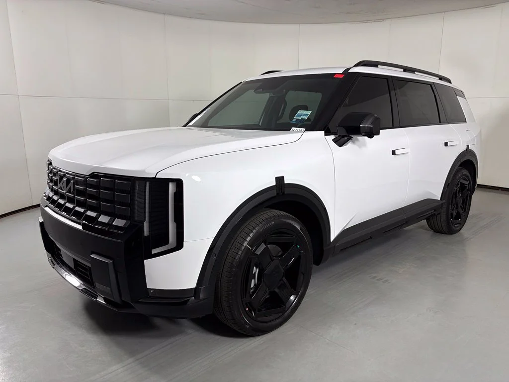 New 2027 Glacial White Pearl Kia X-Line SX image 4