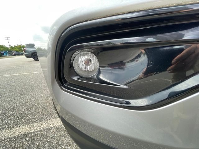 Used 2022 Billet Silver Metallic Jeep Limited image 10