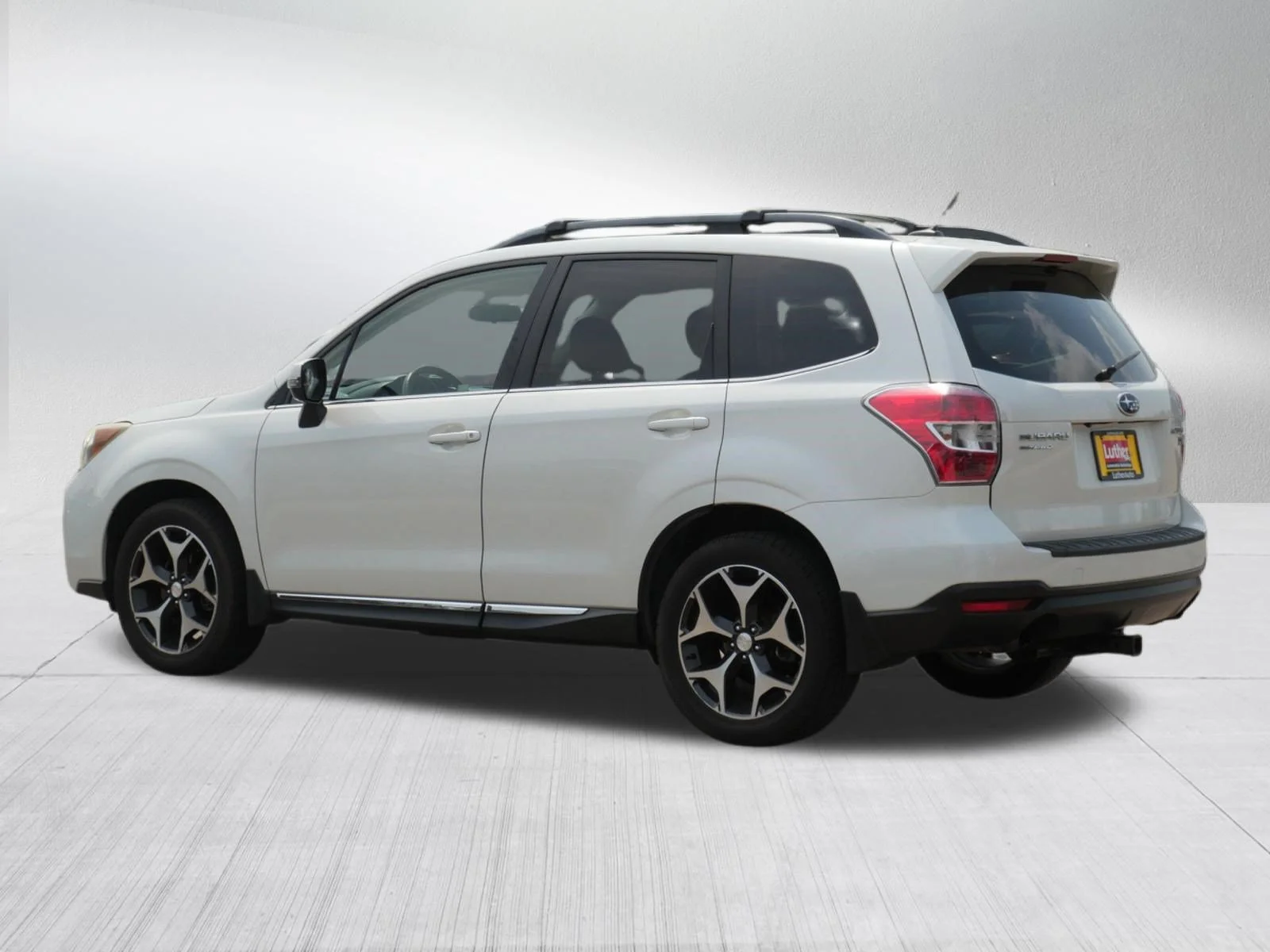 Used 2015 Satin White Pearl Subaru 2.0XT Touring image 5