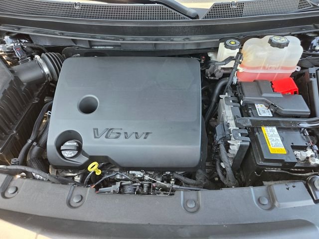 Used 2023 Black Chevrolet Premier image 33