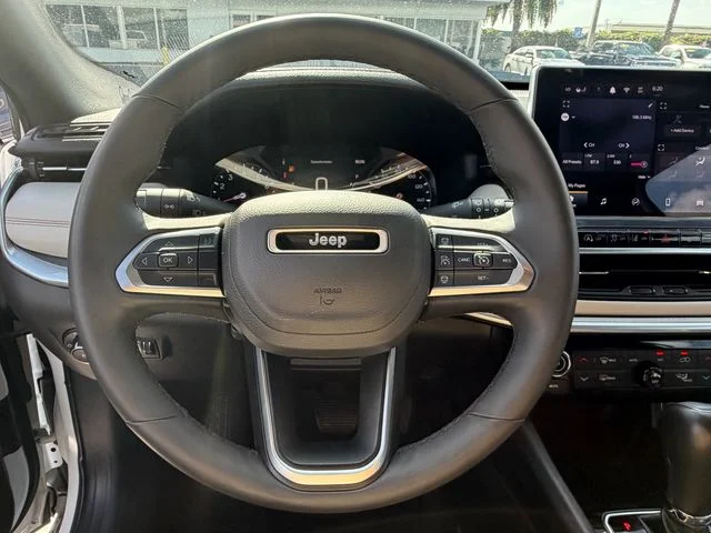 Used 2025 White Jeep Limited image 20
