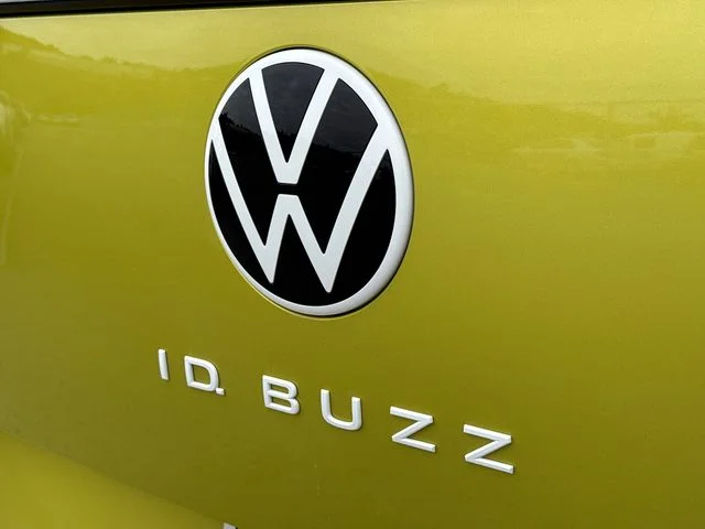 New 2025 Pomelo Yellow W/Candy White Upper Volkswagen 1st Edition image 10