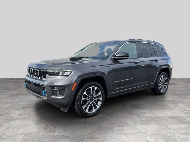 Used 2023 Gray Jeep Overland 4xe image 1