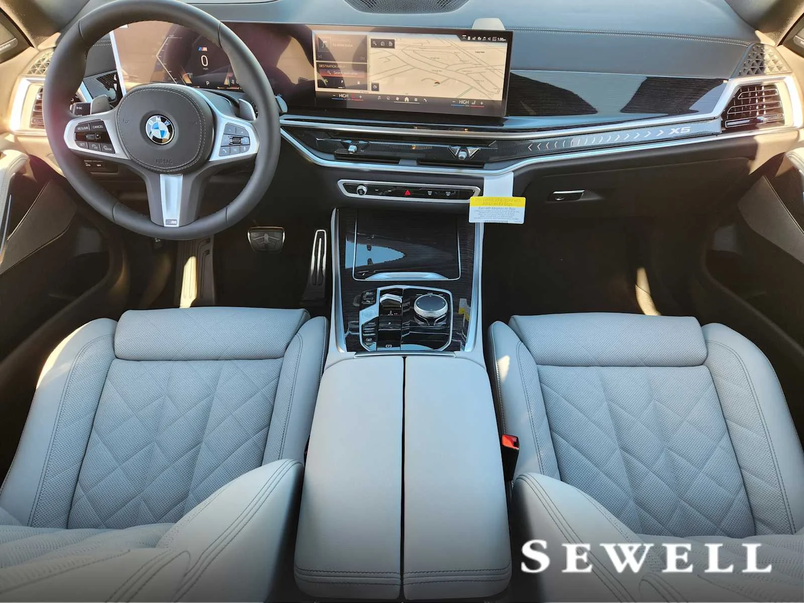 New 2026 Mineral White Metallic BMW xDrive40i image 6