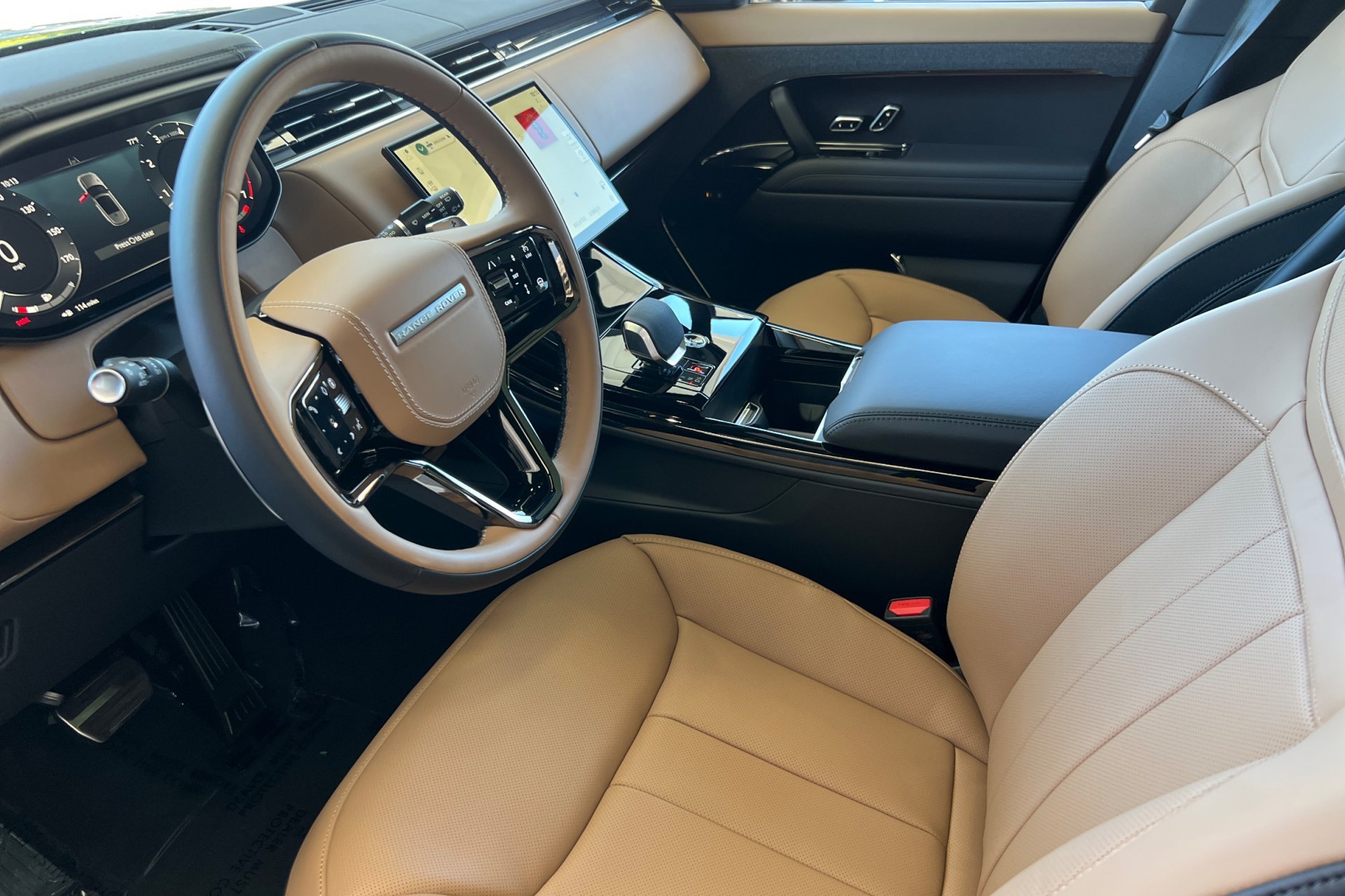 New 2026 Varesine Blue Land Rover Dynamic SE image 10