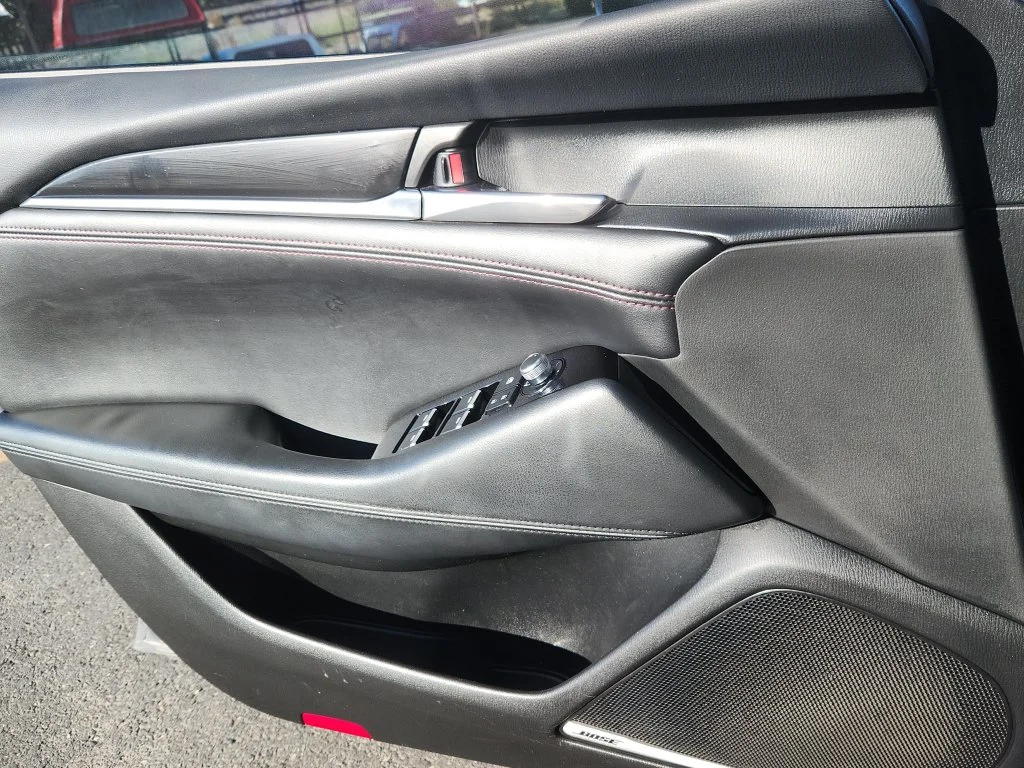 Used 2021 Gray Mazda Carbon Edition image 9