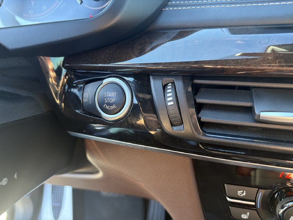 2016 BMW X5 xDrive50i - Photo 15