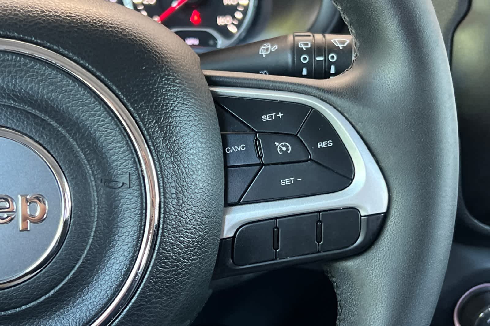 Used 2018 Solar Yellow Jeep Latitude image 26